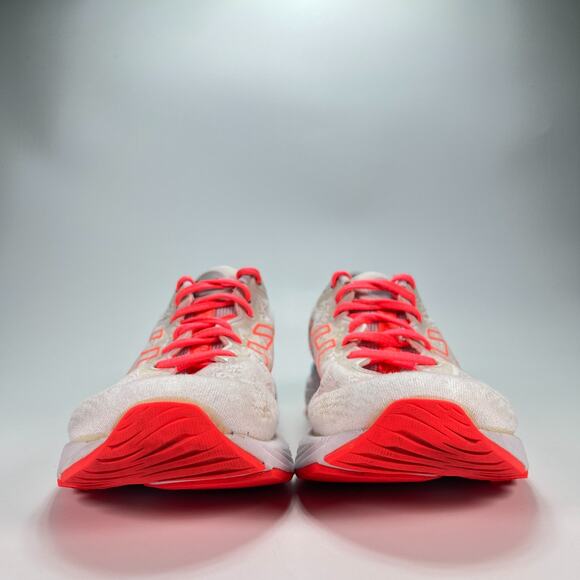 ASICS GEL-Cumulus 23 White Orange Lace Up Running Shoes 1012B253 Womens Size 9.5 - Picture 2 of 10